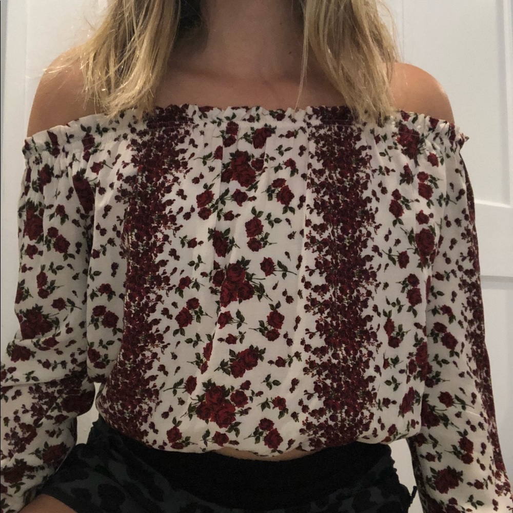 Brandy Melville Off the Shoulder Rose Top